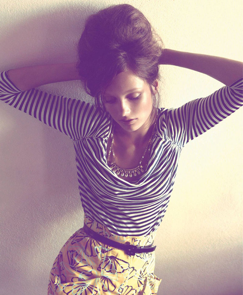 T Magazine Holiday 2009 | Karmen Pedaru by Camilla Akrans karmenpedaru4 T Magazine Holiday 2009 | Karmen Pedaru by Camilla Akrans