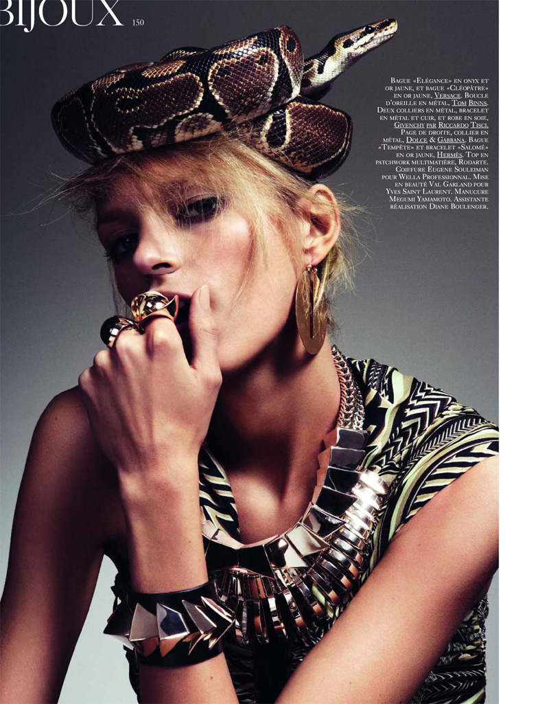 anjarubikforvogueparis4 Vogue Paris Feb 2010 | Anja Rubik by Knoepfel & Indlekofer