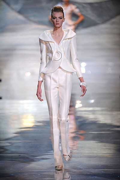 armaniprivess10couture14 Paris Haute Couture | Armani Privé Spring 2010