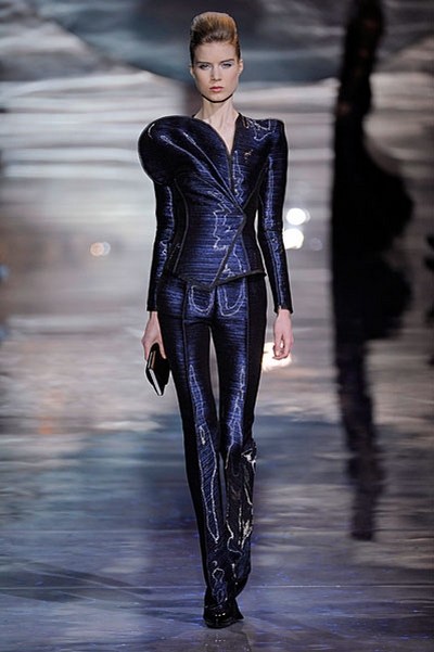 armaniprivess10couture27 Paris Haute Couture | Armani Privé Spring 2010