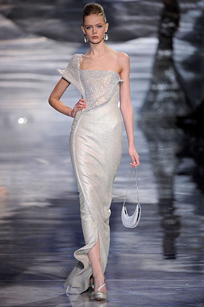 armaniprivess10couture35 Paris Haute Couture | Armani Privé Spring 2010
