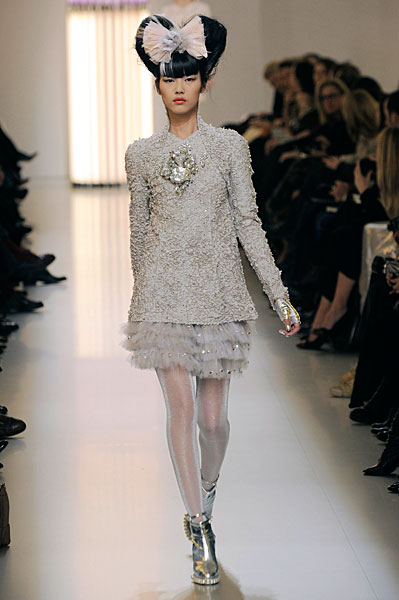 chanelss10couture22 Paris Haute Couture | Chanel Spring 2010 Couture