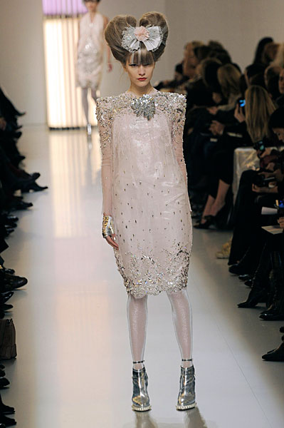 chanelss10couture27 Paris Haute Couture | Chanel Spring 2010 Couture