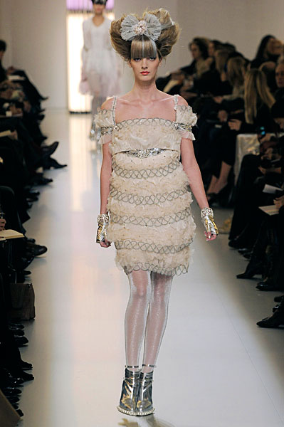 chanelss10couture30 Paris Haute Couture | Chanel Spring 2010 Couture
