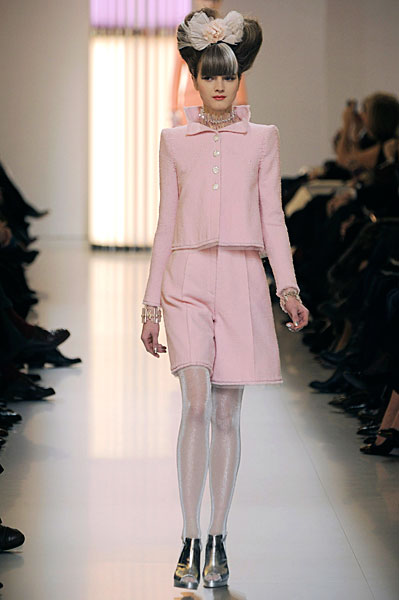 chanelss10couture9 Paris Haute Couture | Chanel Spring 2010 Couture