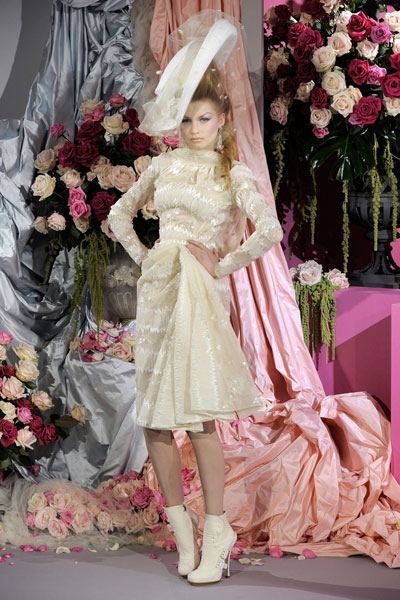 christiandiorss10couture23 Paris Haute Couture | Christian Dior Spring 2010 Couture