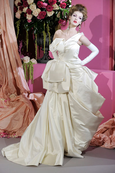 christiandiorss10couture3 Paris Haute Couture | Christian Dior Spring 2010 Couture