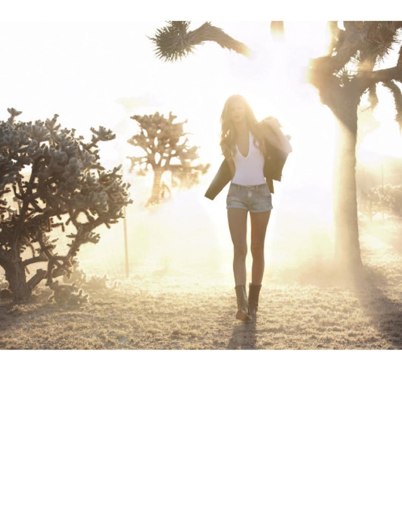 charlottehoyer6 Soko #4 | Charlotte Hoyer by Manolo Campion