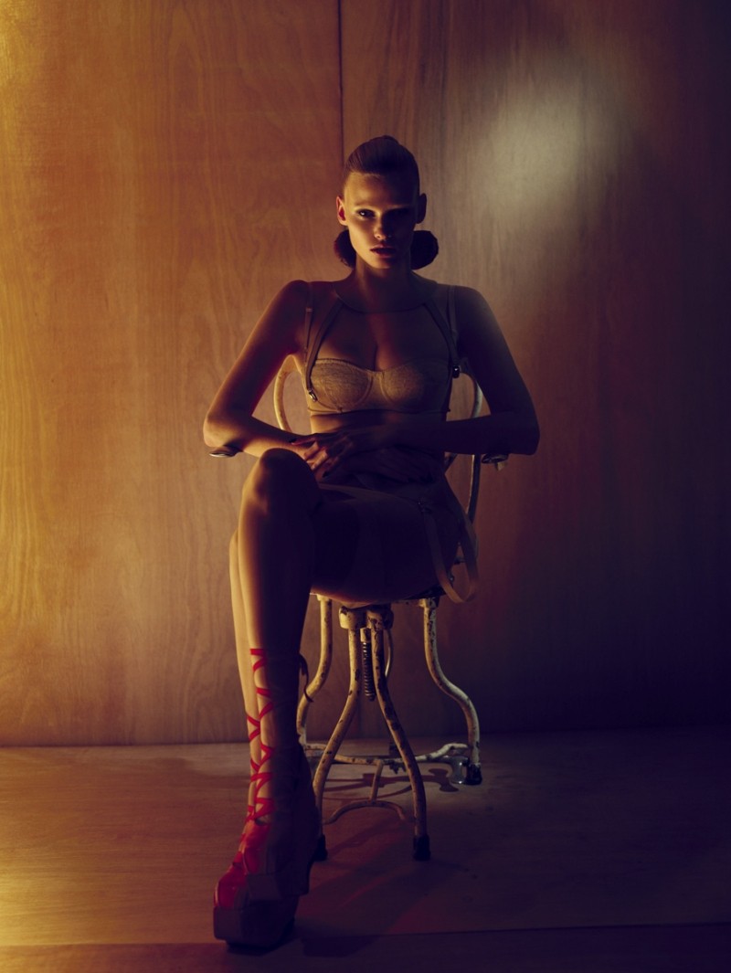 larastoneinterview7 Interview March 10 | Lara Stone by Mert & Marcus