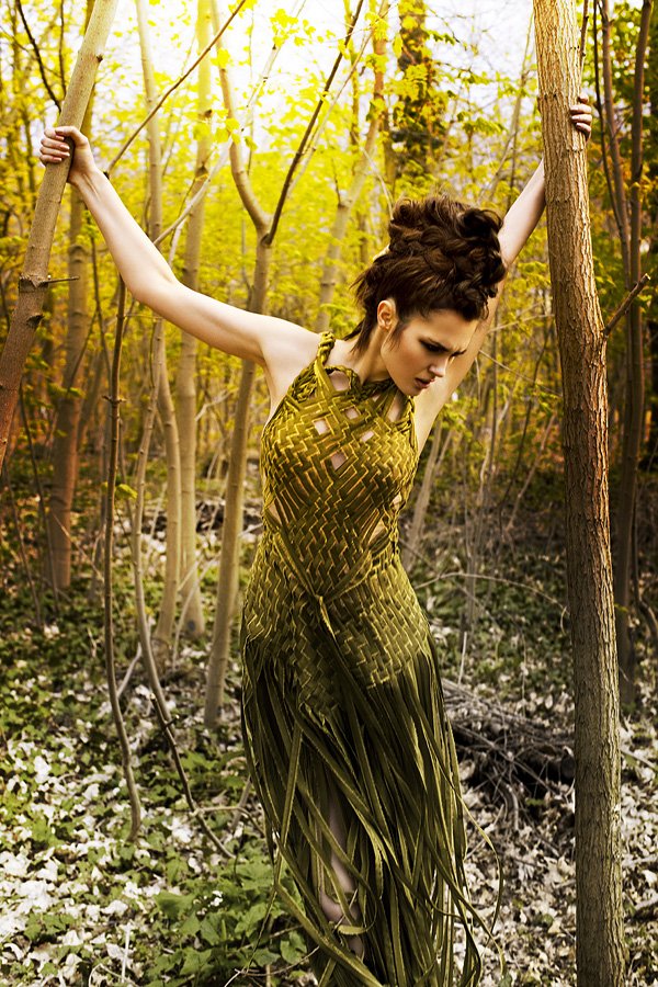 Nadine & Tania by Gaetan Caputo for <em>LOfficiel Ukraine</em> May 2010 ukraine2 Nadine & Tania by Gaetan Caputo for <em>LOfficiel Ukraine</em> May 2010