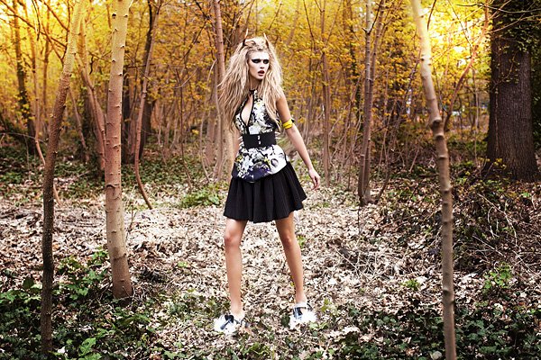 Nadine & Tania by Gaetan Caputo for <em>LOfficiel Ukraine</em> May 2010 ukraine3 Nadine & Tania by Gaetan Caputo for <em>LOfficiel Ukraine</em> May 2010