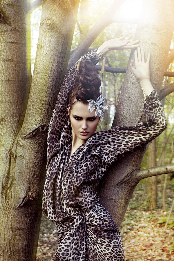 Nadine & Tania by Gaetan Caputo for <em>LOfficiel Ukraine</em> May 2010 ukraine4 Nadine & Tania by Gaetan Caputo for <em>LOfficiel Ukraine</em> May 2010