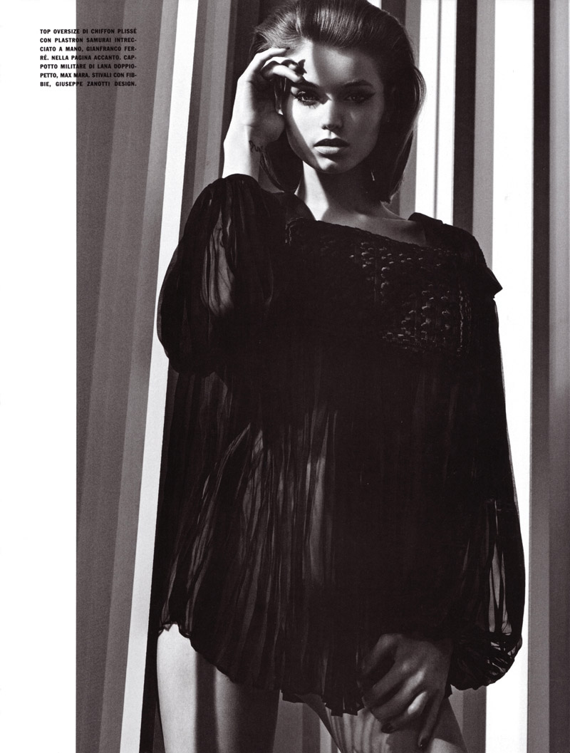 Abbey Lee Kershaw by Mario Sorrenti in Variation on Chic | <em>Vogue Italia</em> August 2010 abbey lee kershaw12 Abbey Lee Kershaw by Mario Sorrenti in Variation on Chic | <em>Vogue Italia</em> August 2010
