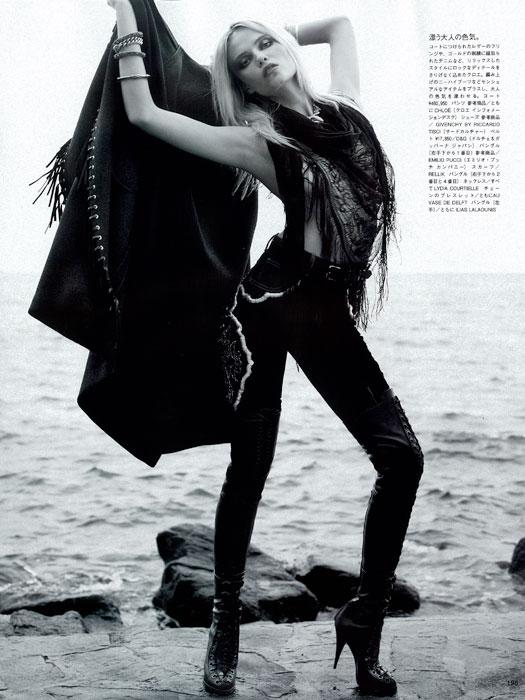 Natasha Poly by Karl Lagerfeld for <em>Vogue Nippon</em> September 2010 natasha poly4 Natasha Poly by Karl Lagerfeld for <em>Vogue Nippon</em> September 2010