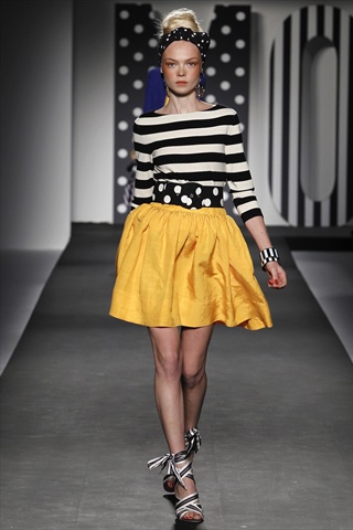 Moschino Spring 2011 | Milan Fashion Week moschinospring15 Moschino Spring 2011 | Milan Fashion Week