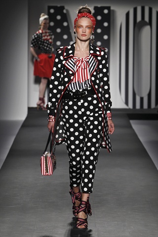 Moschino Spring 2011 | Milan Fashion Week moschinospring8 Moschino Spring 2011 | Milan Fashion Week