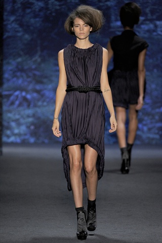 verawangspring43 Vera Wang Spring 2011 | New York Fashion Week