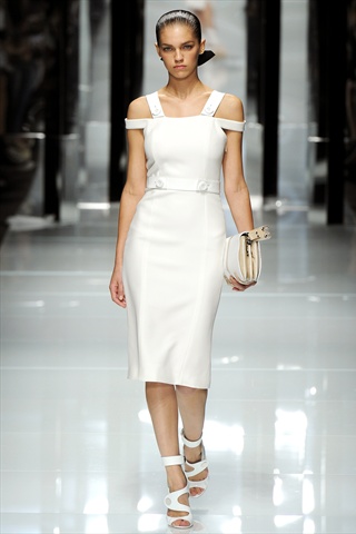 Versace Spring 2011 | Milan Fashion Week versacespring10 Versace Spring 2011 | Milan Fashion Week