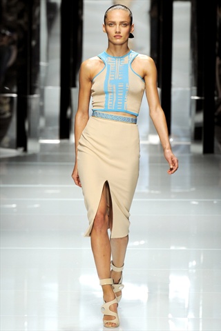 Versace Spring 2011 | Milan Fashion Week versacespring17 Versace Spring 2011 | Milan Fashion Week