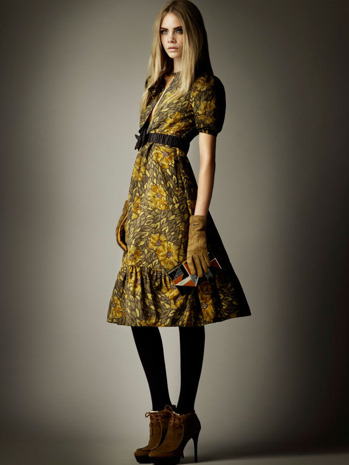 burberry prefall5 Cara Delevingne for Burberry Pre Fall 2012 Collection