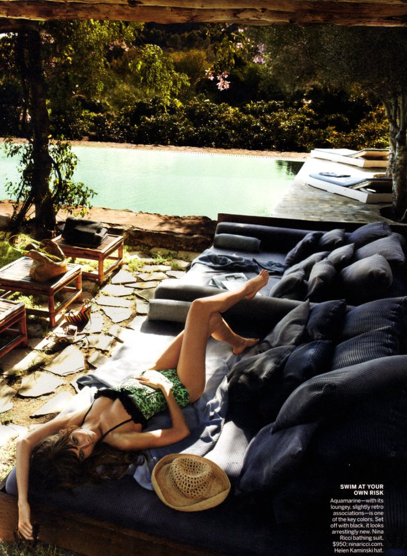 Karlie Kloss by Mario Testino for <em>Vogue US</em> karlie kloss9 Karlie Kloss by Mario Testino for <em>Vogue US</em>