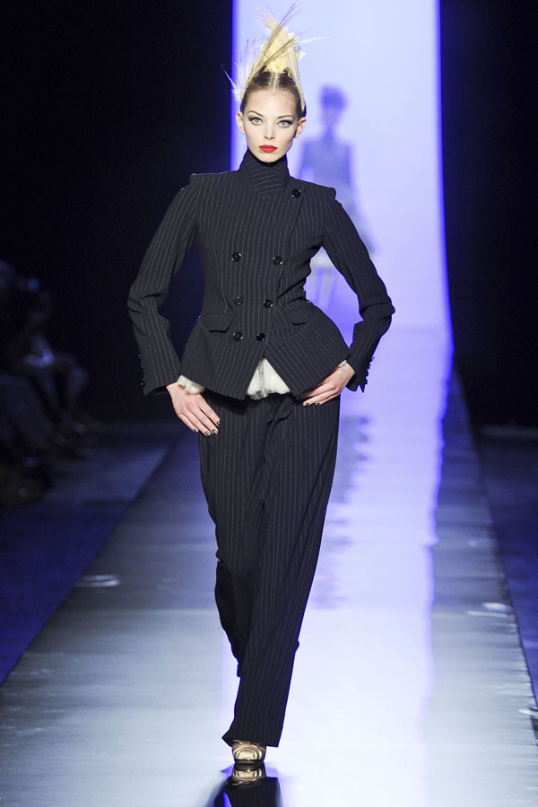 Jean Paul Gaultier Fall 2011 Couture | Paris Haute Couture jeanpaulcouture1 Jean Paul Gaultier Fall 2011 Couture | Paris Haute Couture
