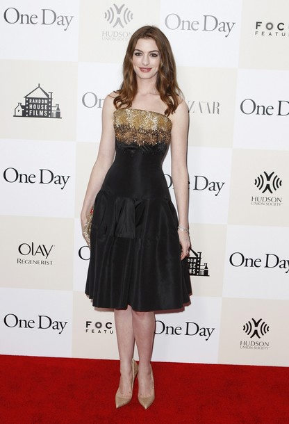 Anne Hathaway in Alexander McQueen anne Anne Hathaway in Alexander McQueen