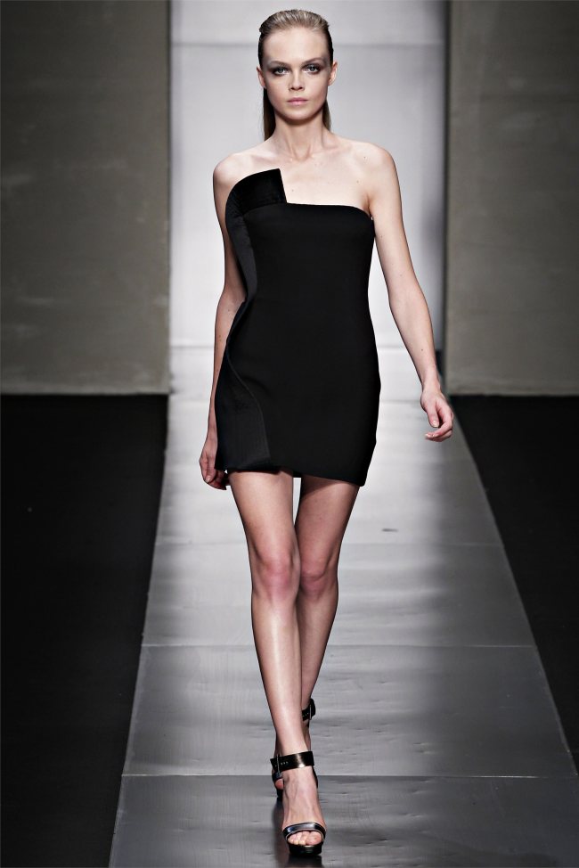 gianfranco ferre29 Gianfranco Ferré Spring 2012 | Milan Fashion Week