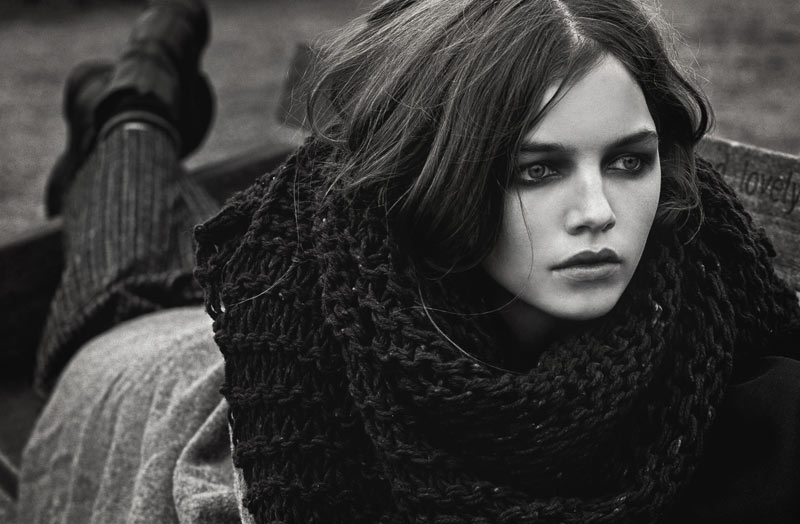 Charlotte Burgon by Rodrigo Carmuega for <em>Fashion Gone Rogue</em> stray7 Charlotte Burgon by Rodrigo Carmuega for <em>Fashion Gone Rogue</em>