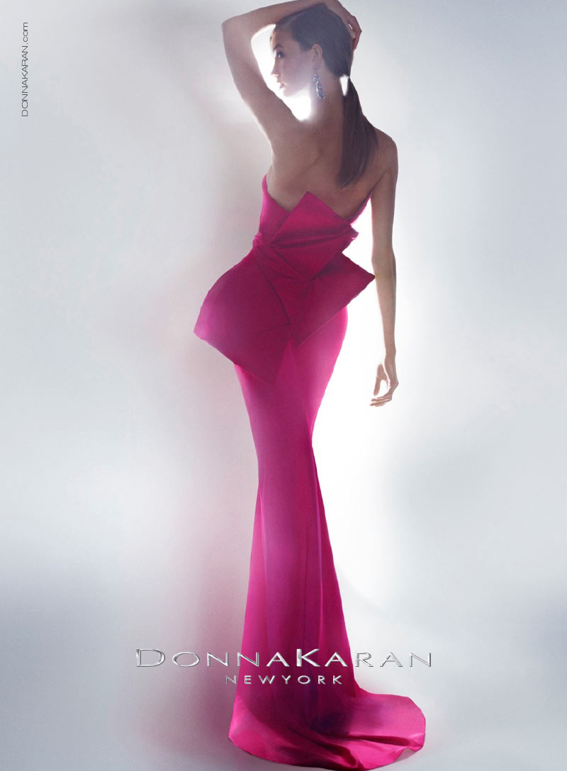 dk3 Karlie Kloss is an Ethereal Vision in Donna Karans Resort 2013 Campaign