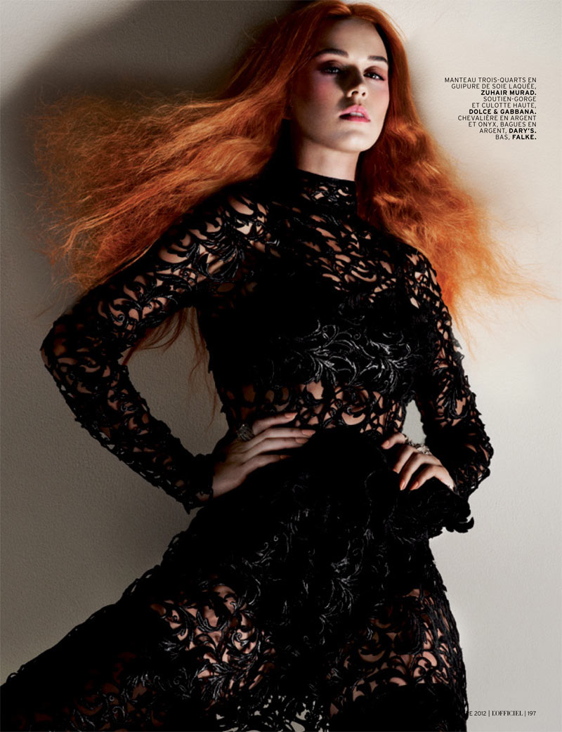 katy perry6 Katy Perry Gets Gothic for LOfficiel Paris September 2012 Cover Story