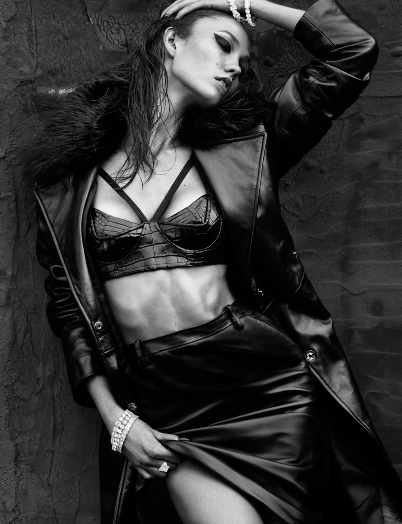 karlie numero4 Karlie Kloss is Sexy in Latex and Leather for Numéro #137 by Greg Kadel