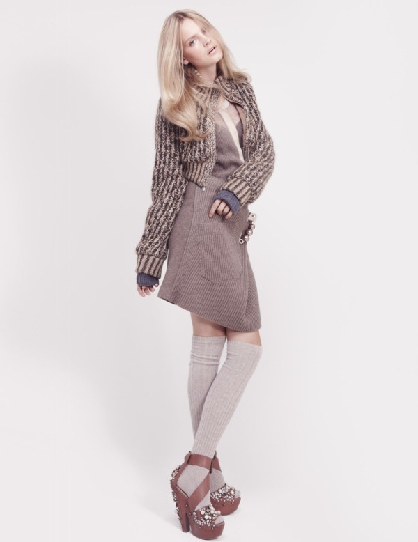 Mikaela Olsson by Max Abadian for <em>Vogue Russia</em> October 2010 knit Mikaela Olsson by Max Abadian for <em>Vogue Russia</em> October 2010