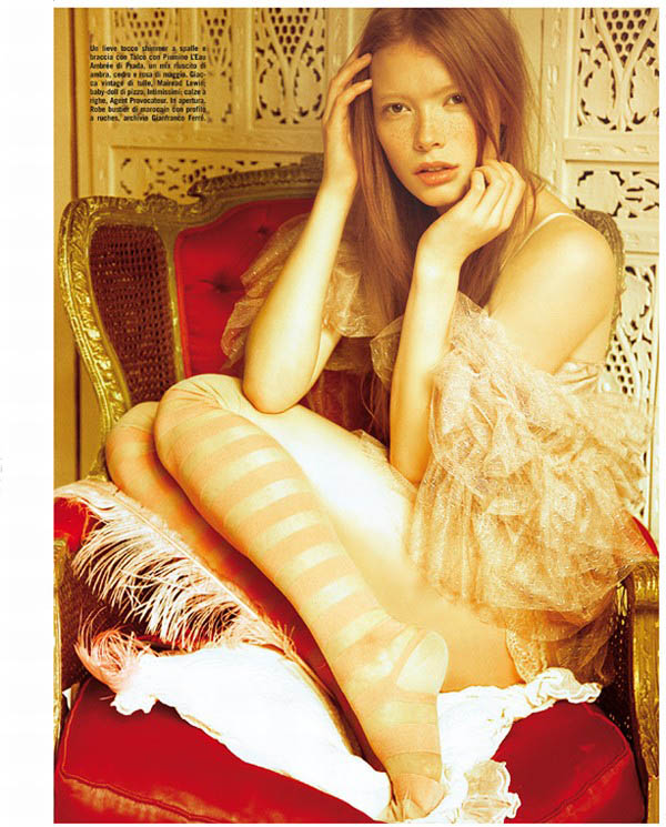 Julia Hafstrom & Gwen Loos by Ellen von Unwerth for <em>Vogue Italia</em> November 2010 italia beauty1 Julia Hafstrom & Gwen Loos by Ellen von Unwerth for <em>Vogue Italia</em> November 2010