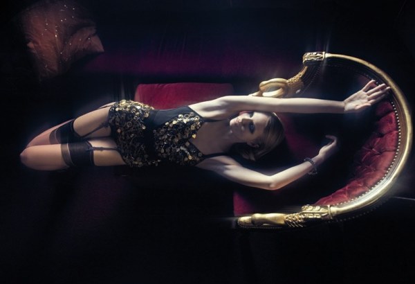 Jevne Ragnhild by David Bellemére in Light Show da Boudoir | <em>Marie Claire Italia</em> November 2010 lightshow Jevne Ragnhild by David Bellemére in Light Show da Boudoir | <em>Marie Claire Italia</em> November 2010