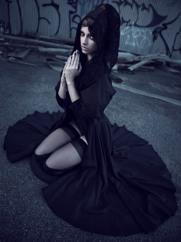 Marcelina Sowa by Sinsong in Being Bathory for <em>Fashion Gone Rogue</em> marcelina sowa Marcelina Sowa by Sinsong in Being Bathory for <em>Fashion Gone Rogue</em>