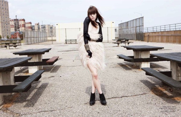 Meghan Collison by Blossom Berkofsky for <em>Dossier Journal</em> meghan collison Meghan Collison by Blossom Berkofsky for <em>Dossier Journal</em>