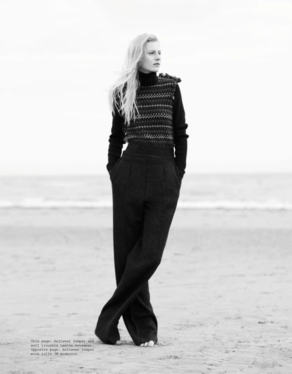Julia Nobis for <em>Metal Magazine</em> #21 by Can Evgin metal Julia Nobis for <em>Metal Magazine</em> #21 by Can Evgin
