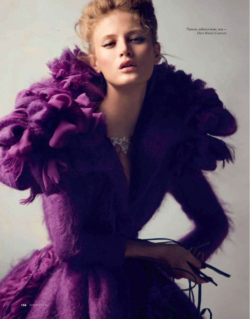 Michelle Buswell by David Bellemere for <em>Elle Russia</em> December 2010 michelle buswell3 Michelle Buswell by David Bellemere for <em>Elle Russia</em> December 2010