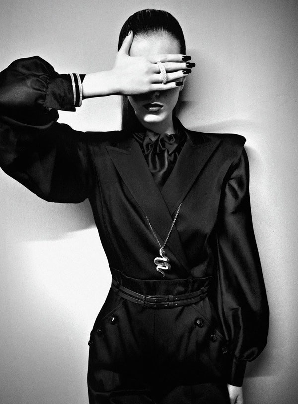 psycho Natalia Onofrei by Koray Birand for <em>Harper’s Bazaar Turkey</em> December 2010