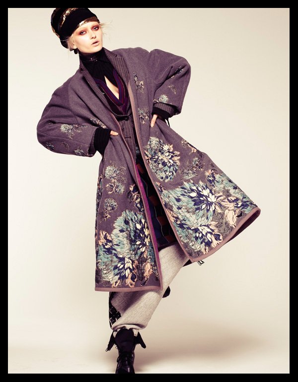 Annabella Barber & Emily Wake by Benny Horne for <em>Vogue Russia</em> russia Annabella Barber & Emily Wake by Benny Horne for <em>Vogue Russia</em>
