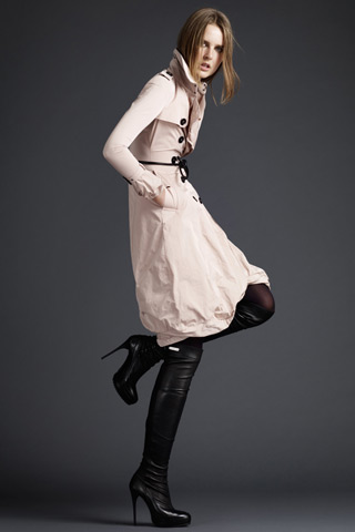 burberryprefall20 Burberry Pre Fall 2011