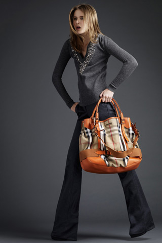burberryprefall8 Burberry Pre Fall 2011