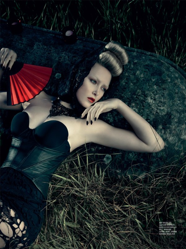 Laura & Rachel by Julie Healy for <em>Karen Magazine</em> #11 karen Laura & Rachel by Julie Healy for <em>Karen Magazine</em> #11