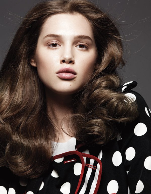 Jana K, Gwen Loos & Anais Pouliot for <em>Vogue Nippon</em> February 2011 by Daniel Jackson difference Jana K, Gwen Loos & Anais Pouliot for <em>Vogue Nippon</em> February 2011 by Daniel Jackson