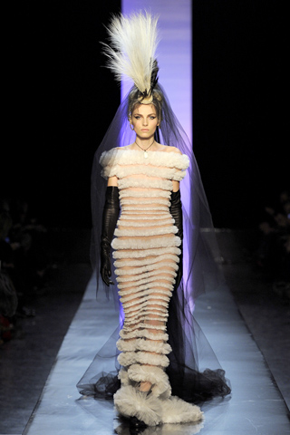 jeanpaulcouture46 Jean Paul Gaultier Spring 2011 Couture | Paris Haute Couture