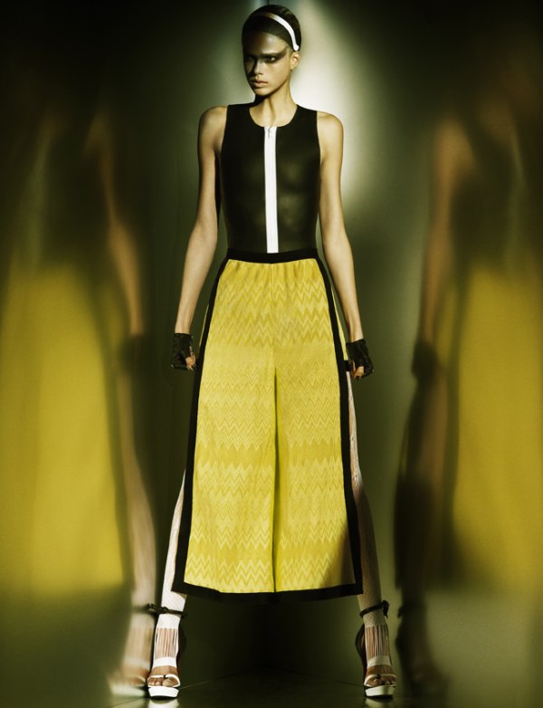 Julia Saner by Greg Kadel for <em>Numéro</em> #120 julia saner Julia Saner by Greg Kadel for <em>Numéro</em> #120