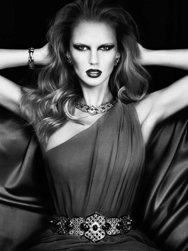 Anne Vyalitsyna for <em>Harpers Bazaar Spain</em> March 2011 by Txema Yeste anne vyalitsyna Anne Vyalitsyna for <em>Harpers Bazaar Spain</em> March 2011 by Txema Yeste