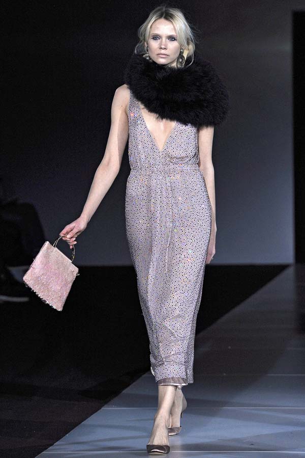 giorgioarmanifall51 Giorgio Armani Fall 2011 | Milan Fashion Week