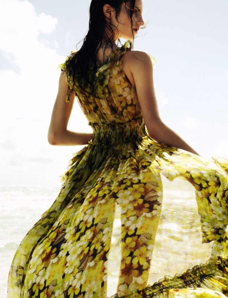 Victoire Mac Dauxerre by Benny Horne for <em>Wonderland</em> wonderland11 Victoire Mac Dauxerre by Benny Horne for <em>Wonderland</em>